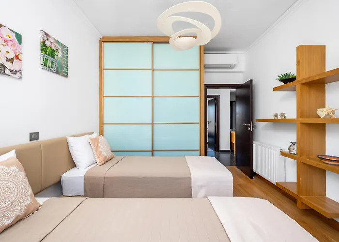 Rhodes Center Luxury Apartment